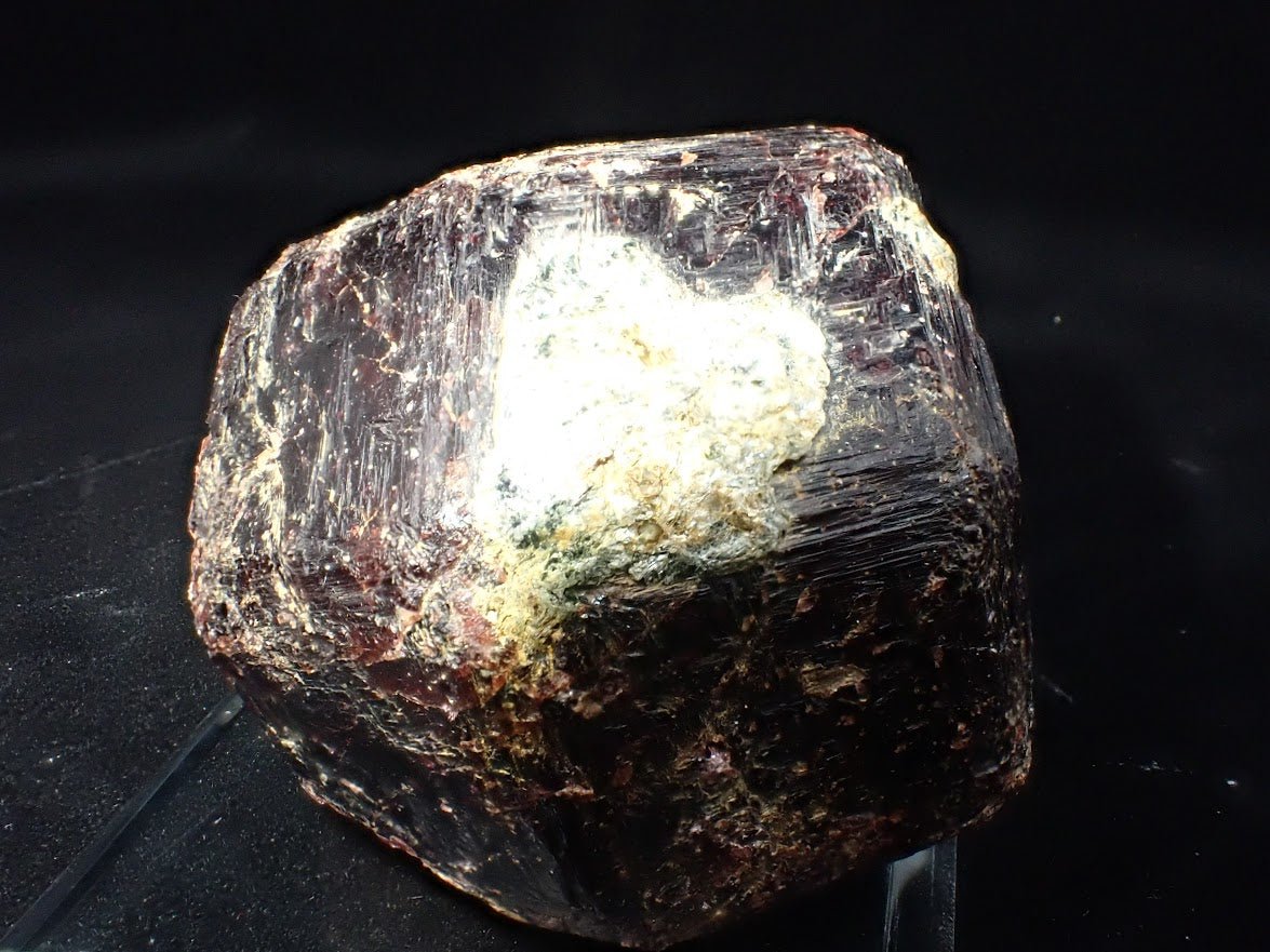Almandine Garnet | Ontario, Canada