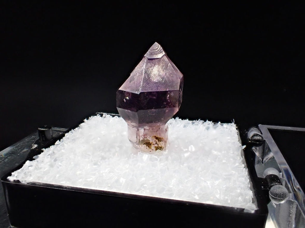 Amethyst Scepter – Goboboseb Mountains, Namibia – Vivid Purple Color – Micro Specimen (17mm)