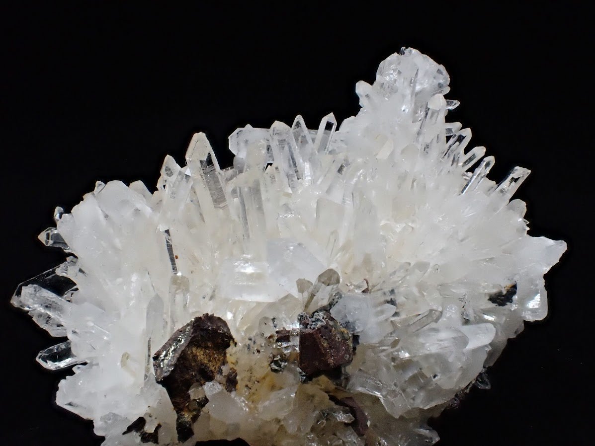 Black Pyrite & Quartz – Fengjiashan Mine (2.5", 101g)