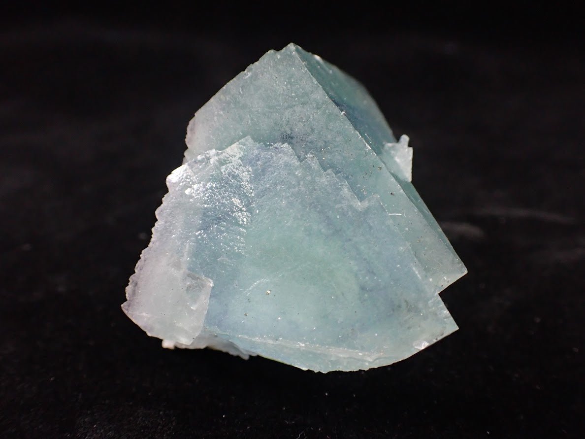 Blue Jelly Fluorite with Deep Square Phantom – Yaogangxian Mine (YGX), China