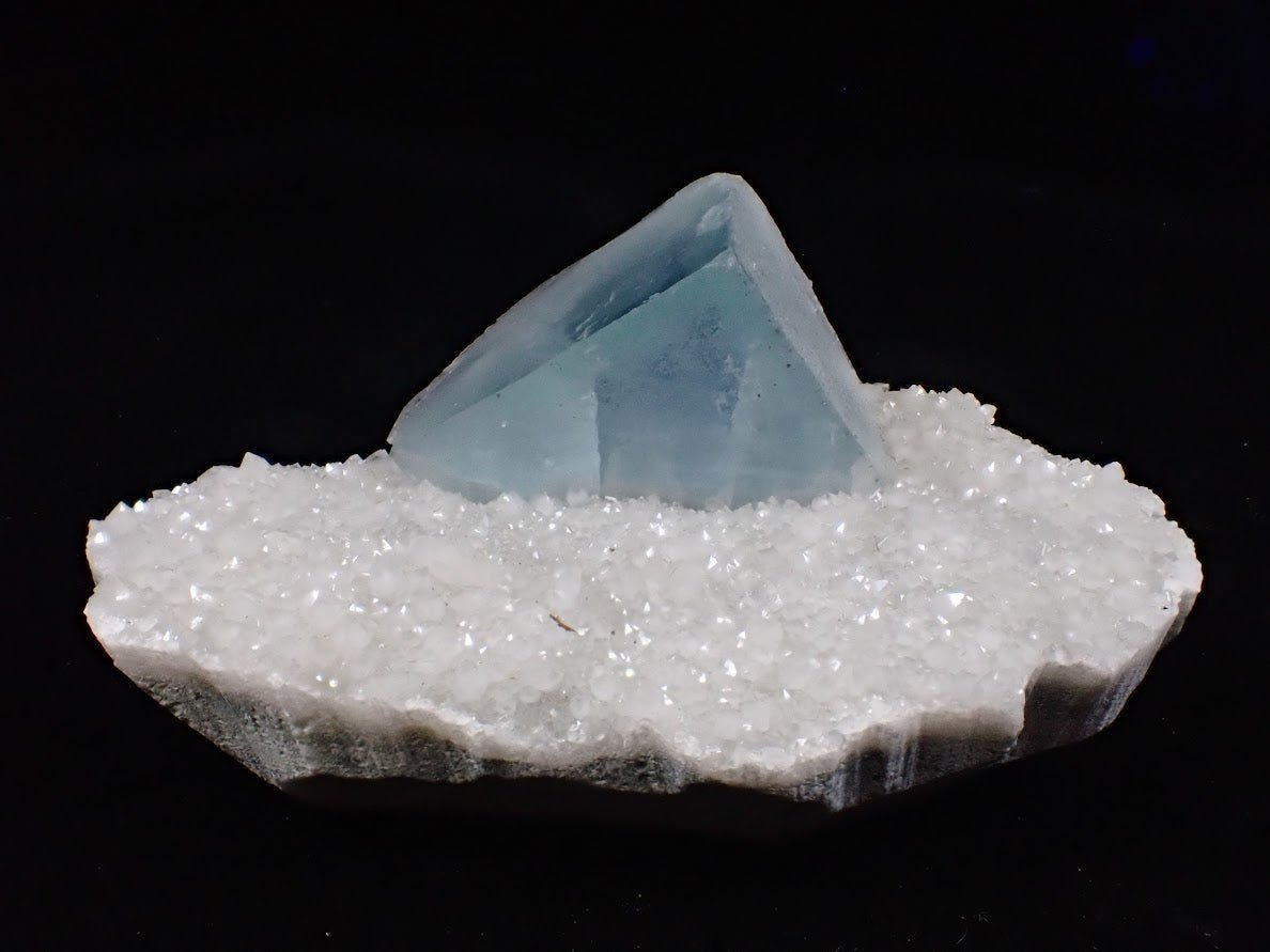 Blue Jelly Fluorite with Phantom on Quartz Matrix | Yaogangxian Mine, China