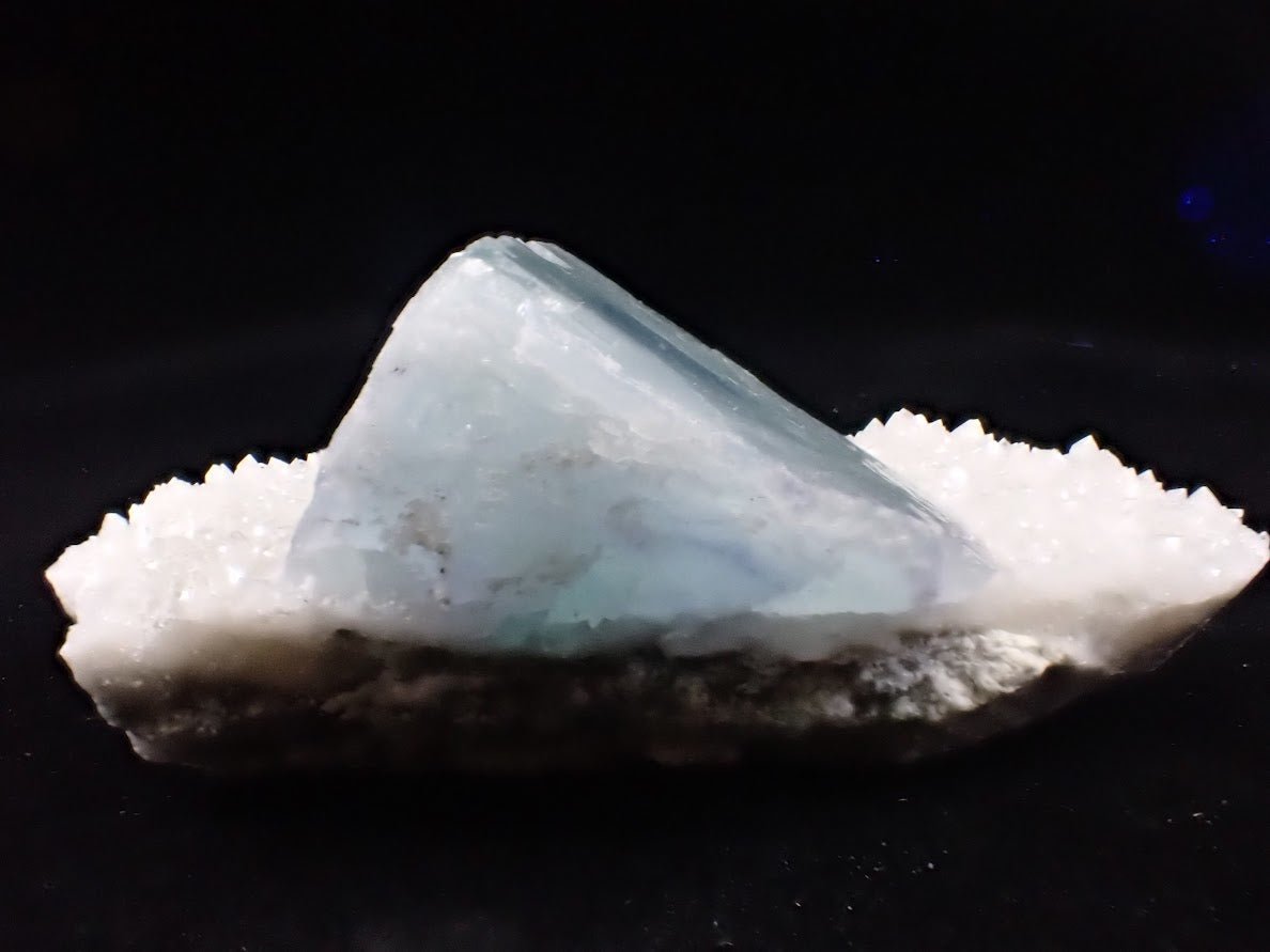 Blue Jelly Fluorite with Phantom on Quartz Matrix | Yaogangxian Mine, China