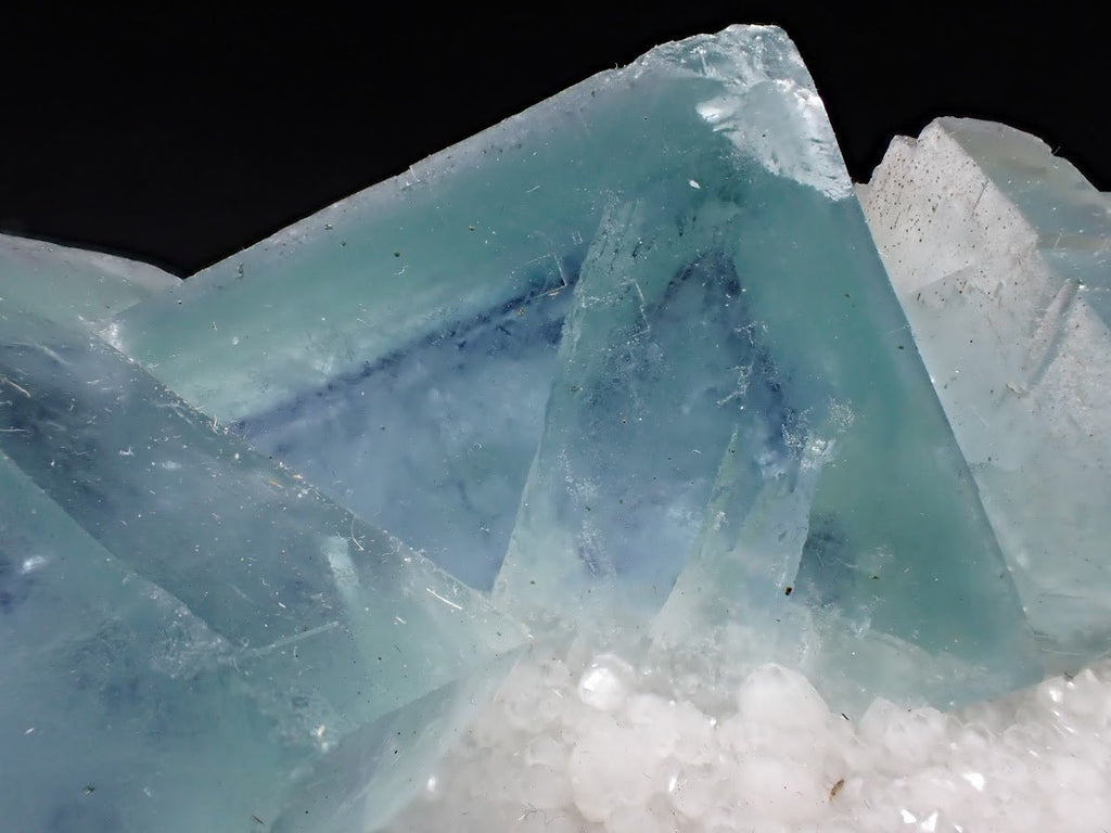 Blue Jelly Fluorite with Phantom Zoning on Quartz | Yaogangxian Mine, China