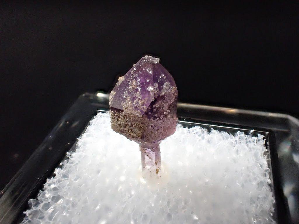 Deep Purple Amethyst Scepter with Analcime – Goboboseb Mountains, Namibia – Micro Specimen (19mm)