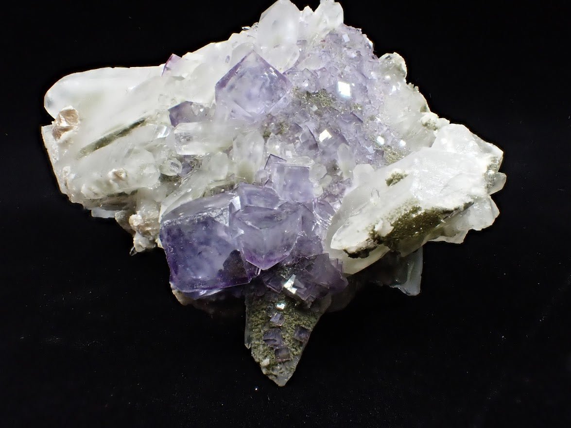 Fluorite on Quartz with Chlorite | UV Reactive | Yaogangxian Mine, China