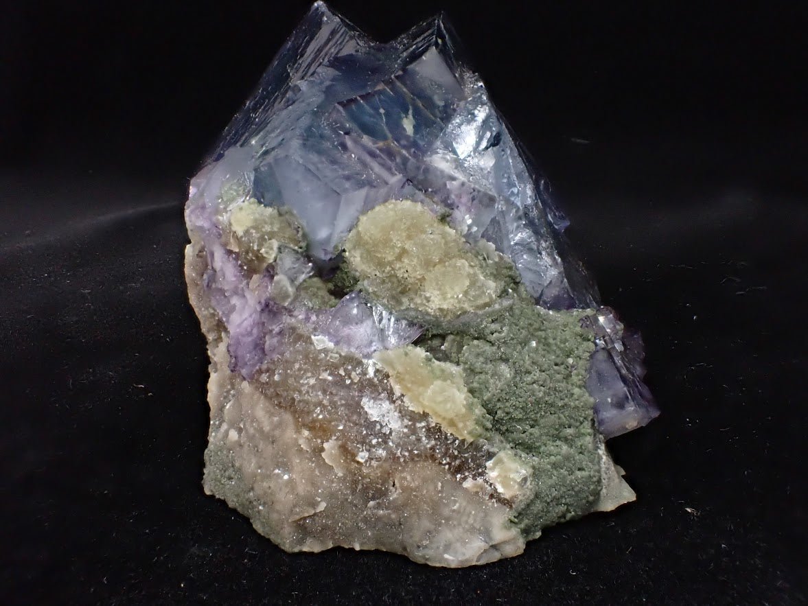 Multi-Colored “Open Window” Fluorite | Yaogangxian, China