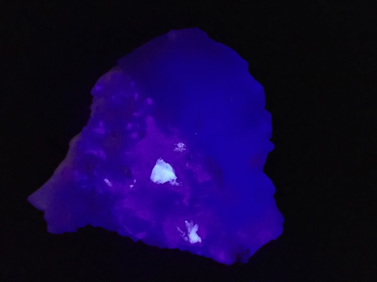 Porcelain Fluorite – 4th Generation, Yaogangxian Mine, China | 3-Inch Collector Specimen