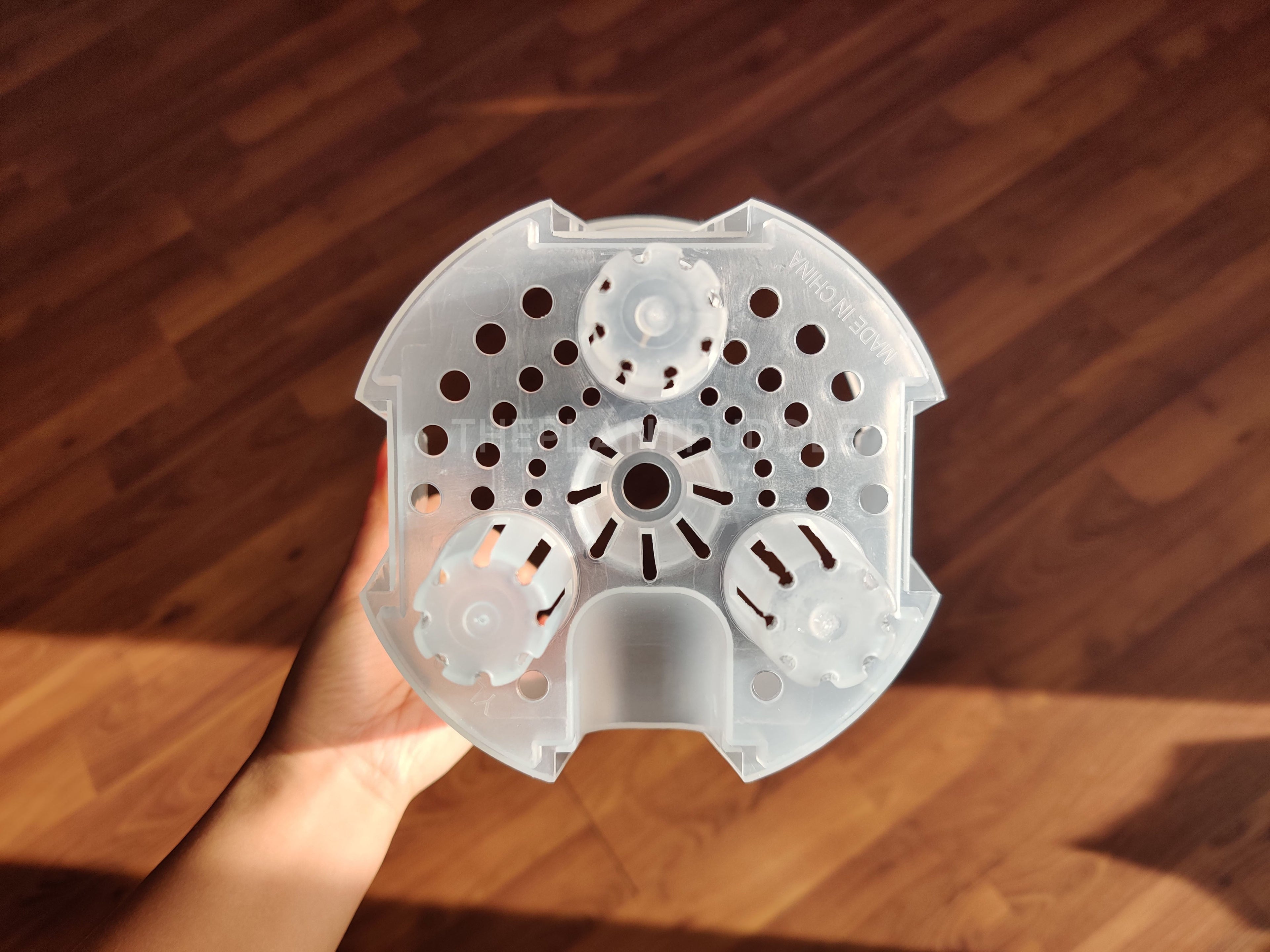 Self Watering Plant Pot | Simplify Your Plant Care