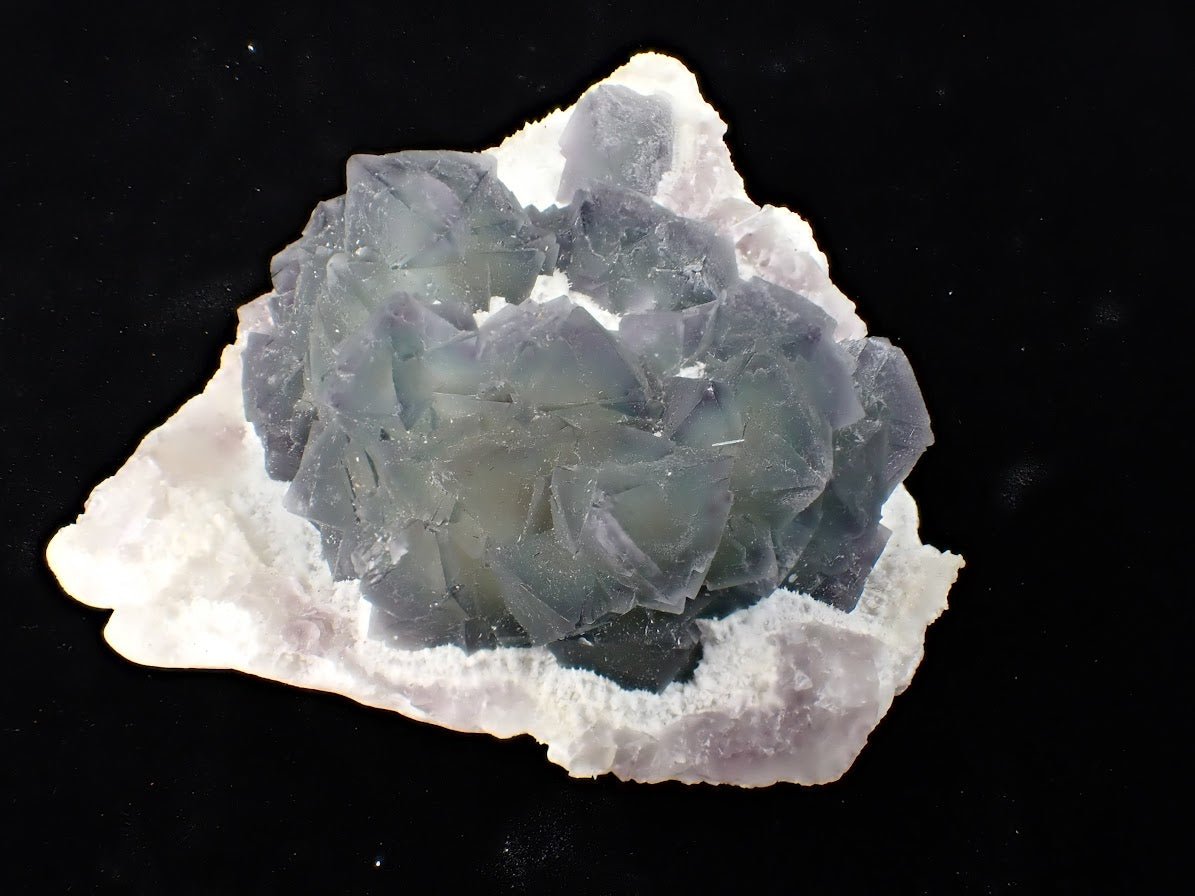 Purple-Cored De’an Fluorite | UV Reactive | Jiangxi Province, China