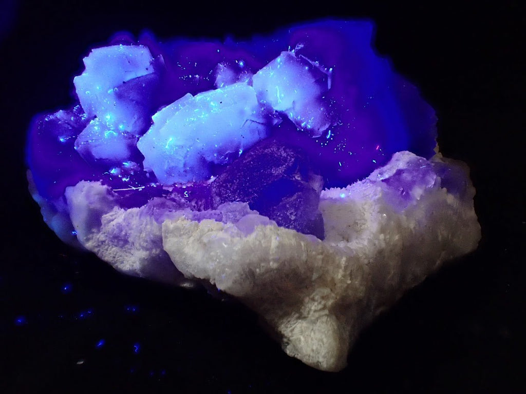 Purple-Cored De’an Fluorite | UV Reactive | Jiangxi Province, China