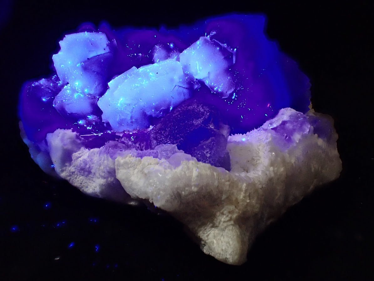 Purple-Cored De’an Fluorite | UV Reactive | Jiangxi Province, China