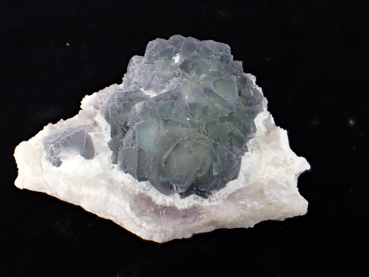 Purple-Cored De’an Fluorite | UV Reactive | Jiangxi Province, China