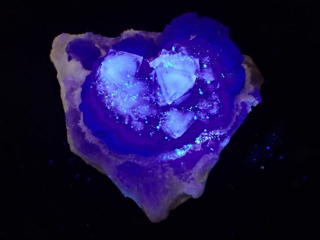 Purple-Cored De’an Fluorite | UV Reactive | Jiangxi Province, China