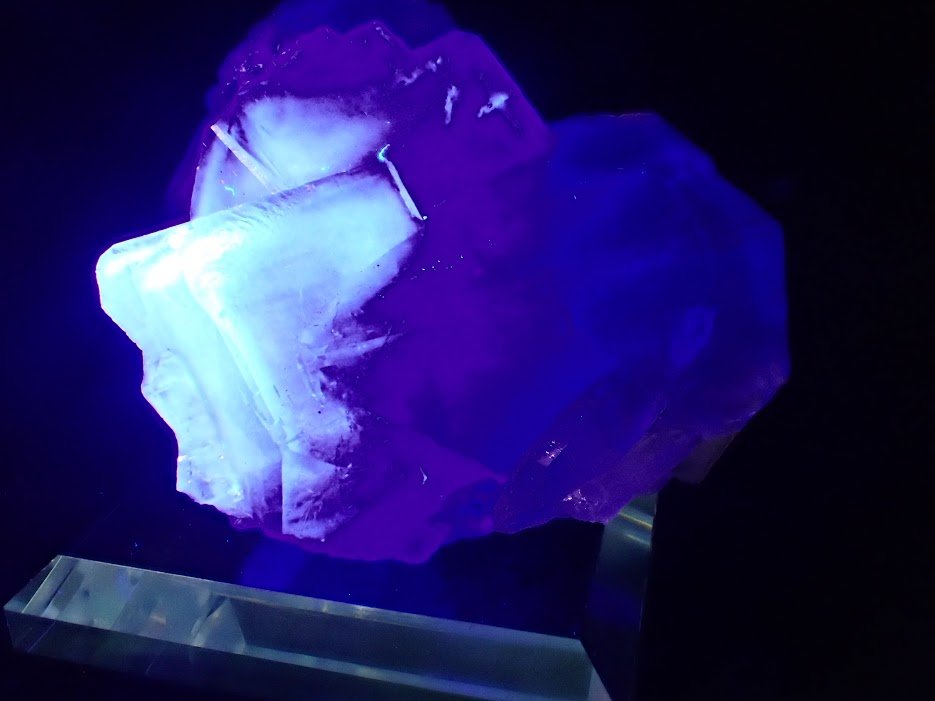 Purple Fluorite with Quartz and Mica – YGX Mine, China