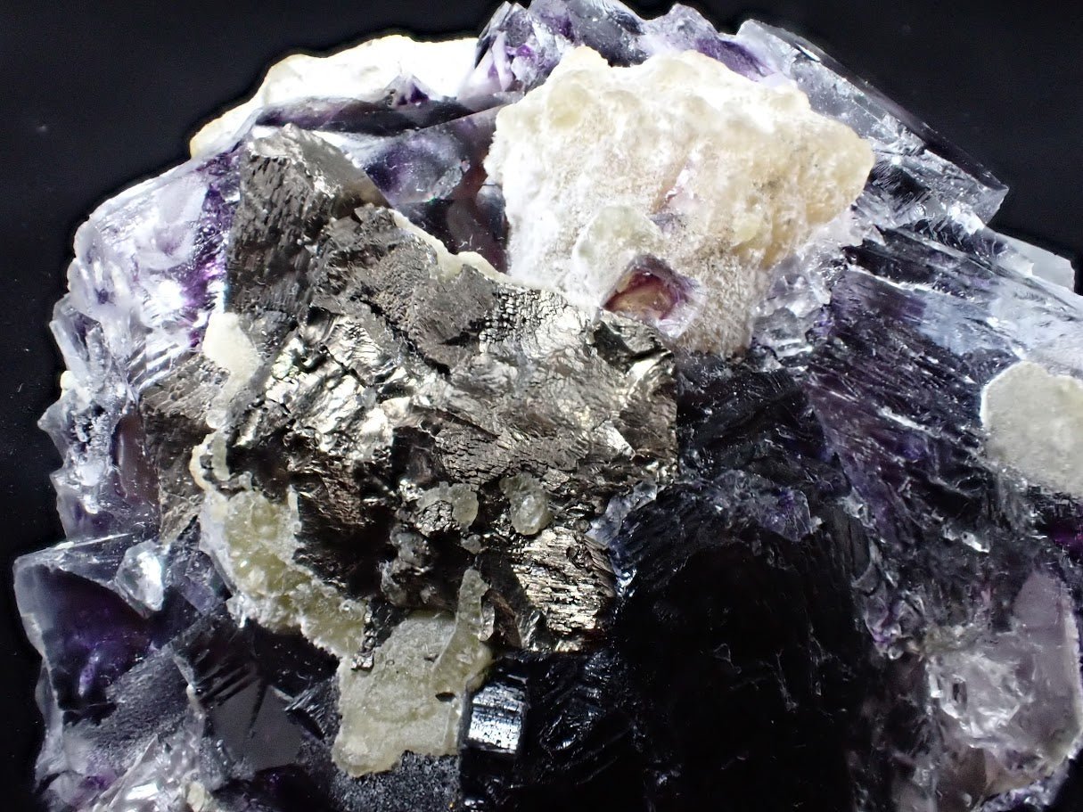 Yindu Fluorite with Barite, Chalcedony and Pyrite – Inner Mongolia, China